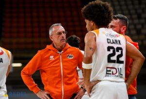 Coach Cadeo