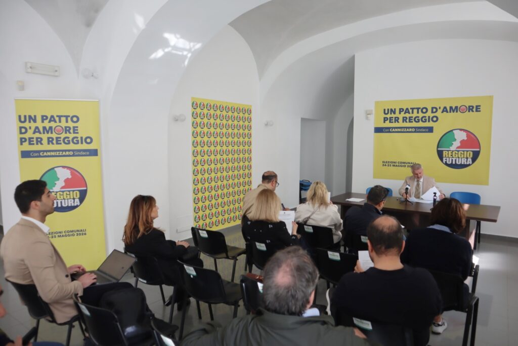 Conferenza Reggio Futura con Italo Palmara