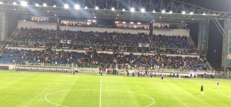 Palermo, la speranza promozione diretta è ancora viva: riacciuffato il Frosinone allo scadere, Inzaghi non molla