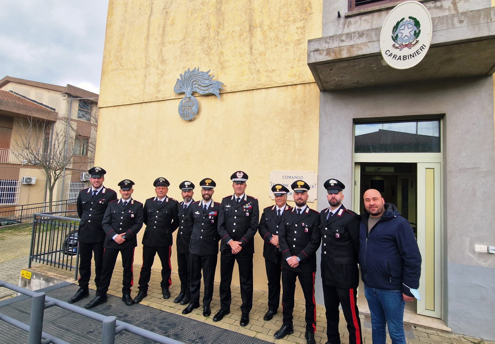 Generale Pellegrino ha visitato la Stazione Carabinieri di Borgia