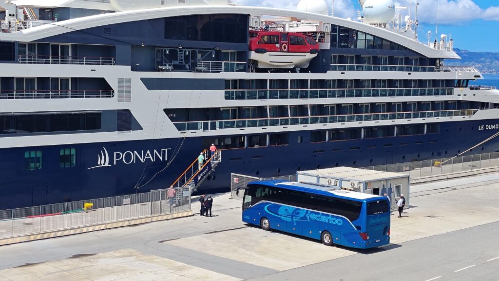 Le Dumont D’Urville