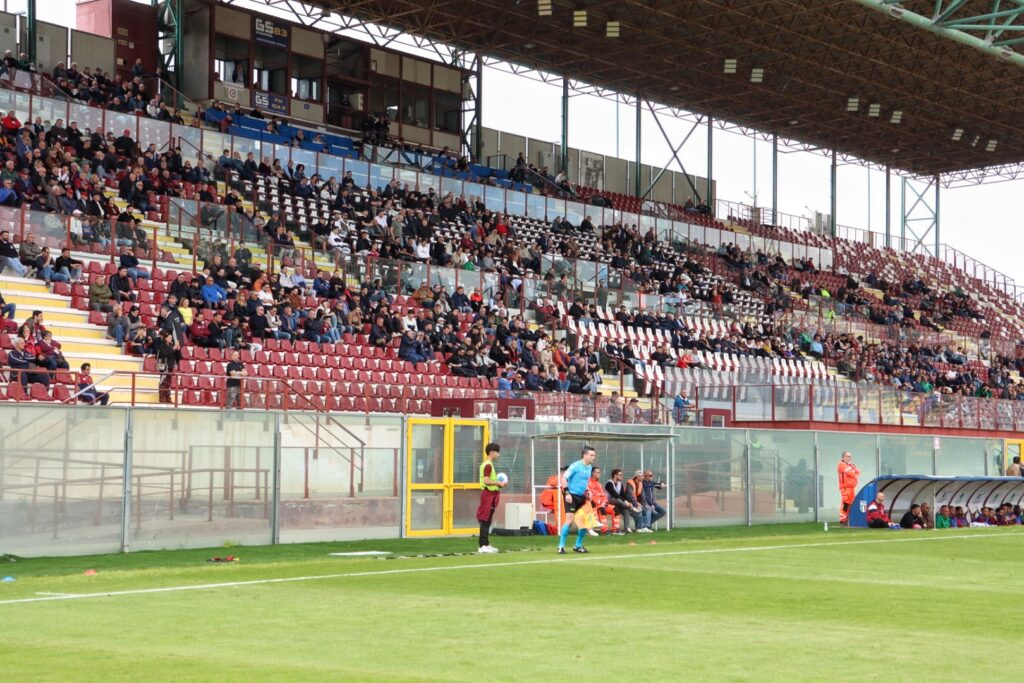 Reggina-Enna tribuna coperta Granllo