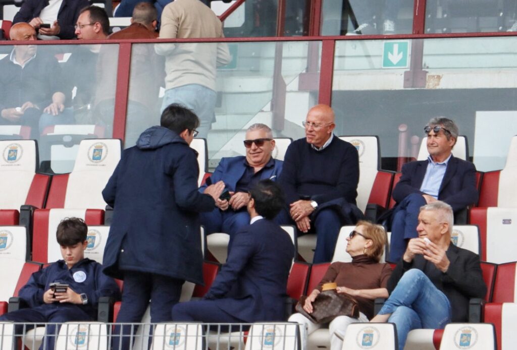 Reggina-Enna Ballarino in tribuna