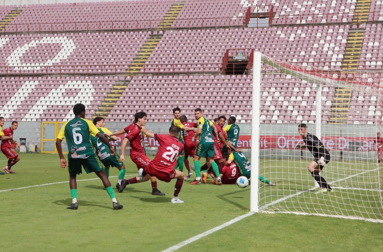 Reggina-Enna gol Rosario Girasole (2)