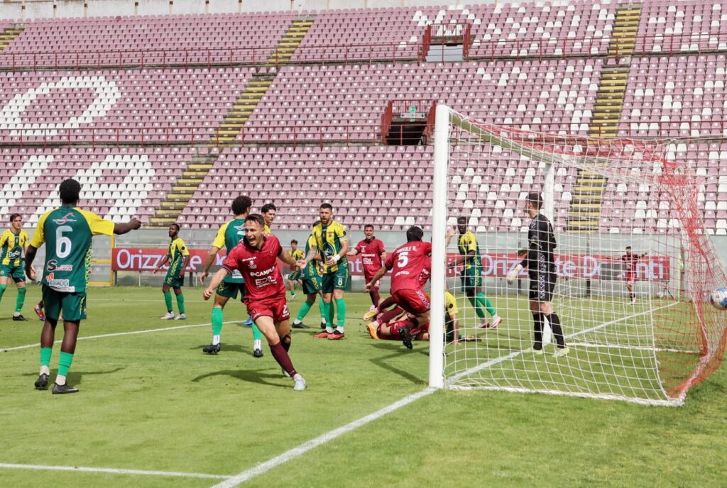 Reggina-Enna gol Rosario Girasole