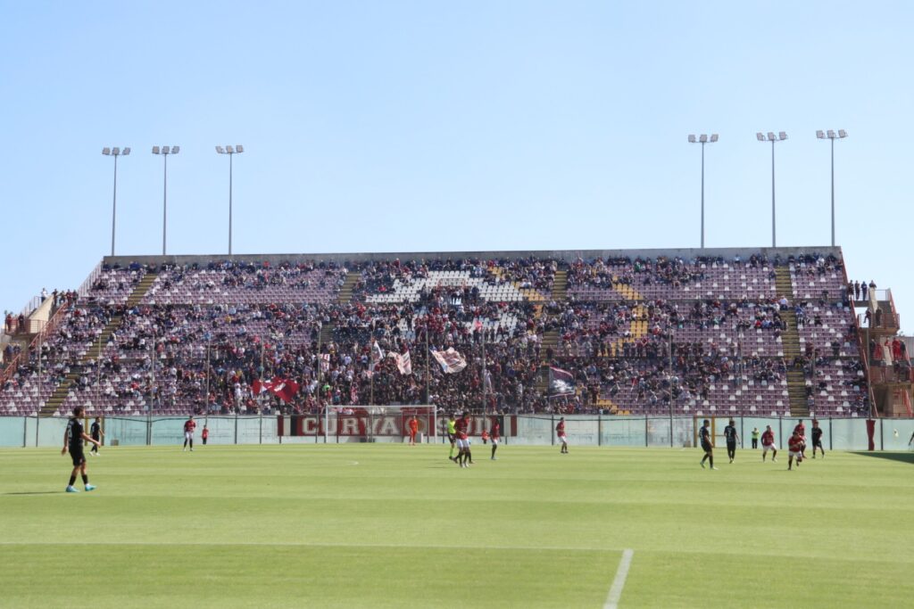 Reggina-Paternò Curva Sud semivuota ultras tifosi granillo