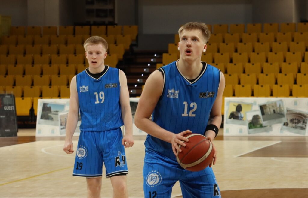 Superfinal EYBL Reinar-Rens United