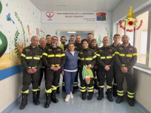Uova Pompiere Ospedale Taormina
