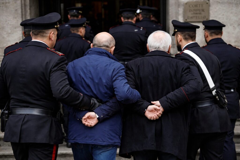 arresti carabinieri