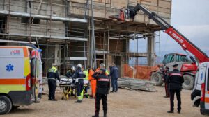cantiere edile ambulanza