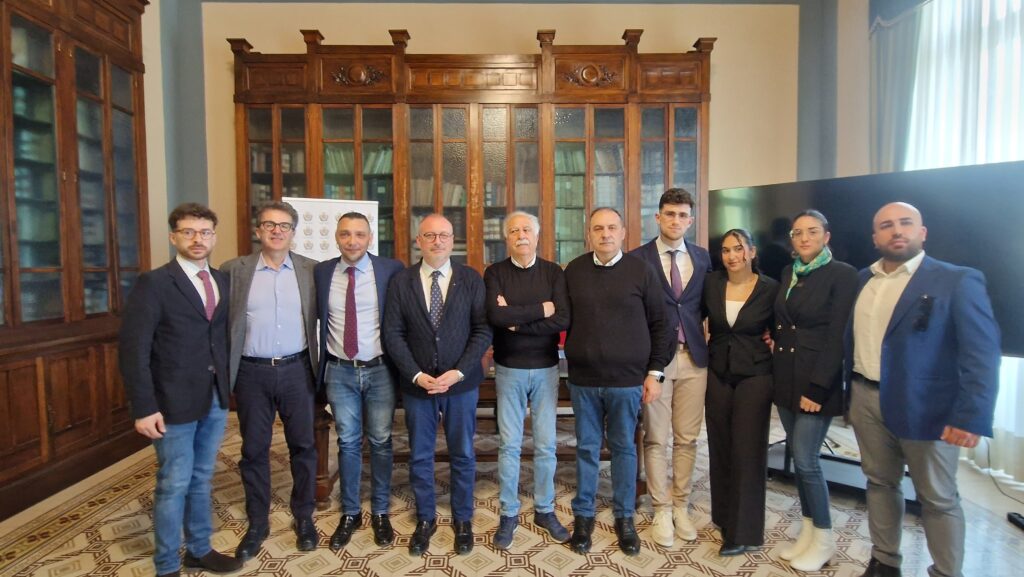 conferenza stampa di partecipazione orchestra giovanile laureana a festival vienna