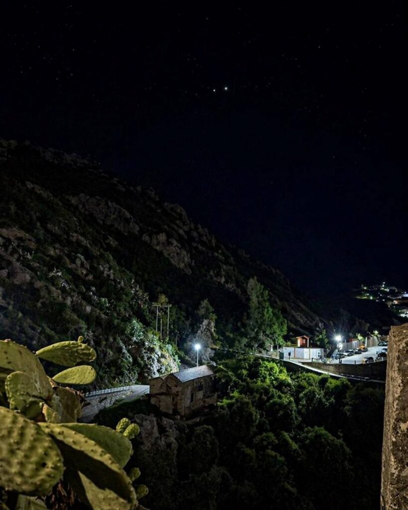 pentedattilo illuminato