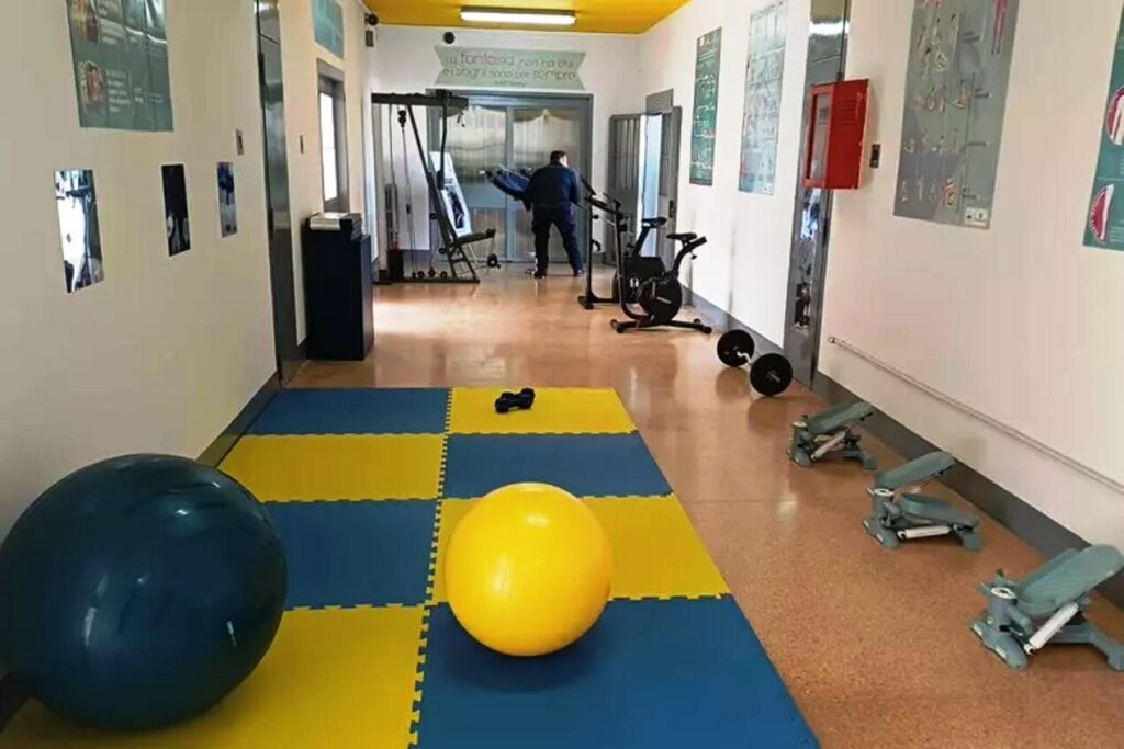 stanza carcere corigliano donne