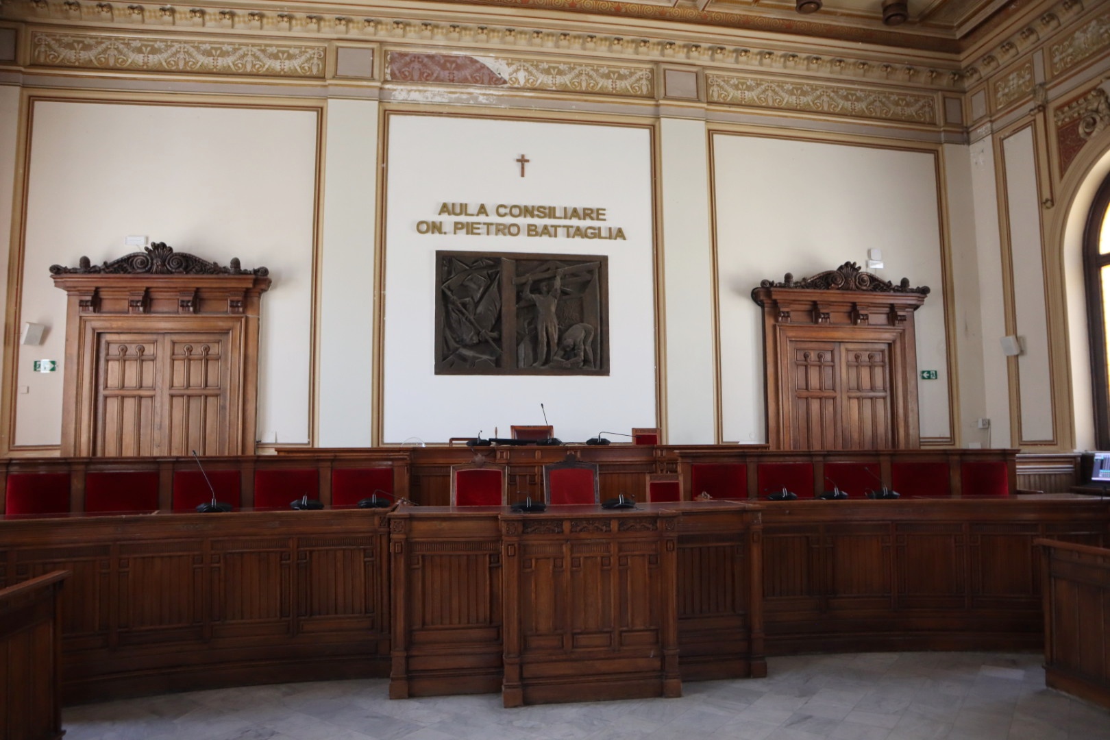 Aula Battaglia Consiglio Comunale vuota (1)