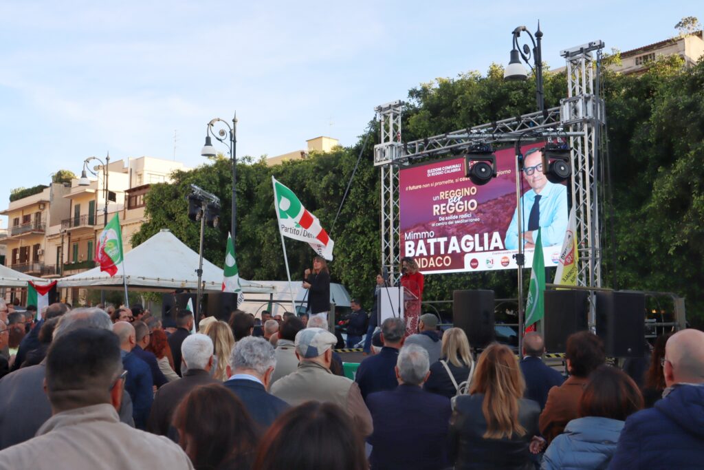 Comizio Mimmo Battaglia Piazza Duomo