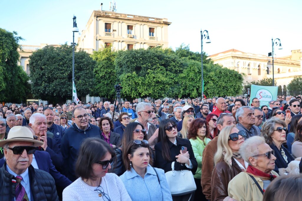 Comizio Mimmo Battaglia Piazza Duomo