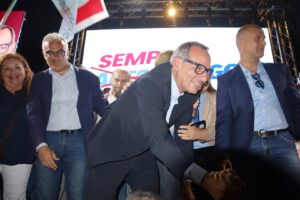 Comizio di chiusura Mimmo Battaglia