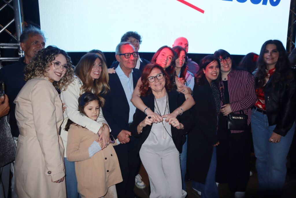 Comizio di chiusura Mimmo Battaglia