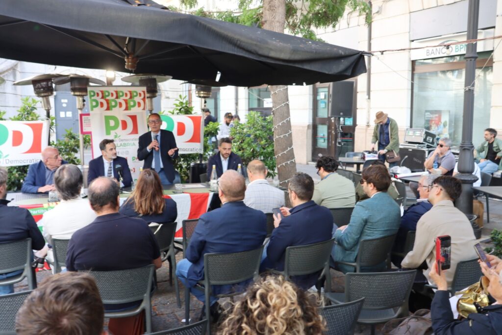 Conferenza PD con Alfieri