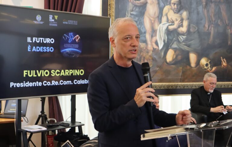 Algor-etica e dittatura dell’algoritmo: a Reggio Calabria si studia l’IA tra informazione, tecnologia e necessità di restare umani | FOTO e INTERVISTE