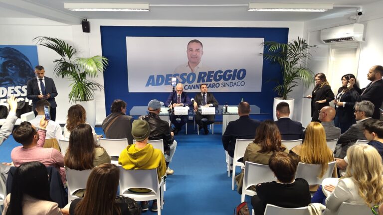 Cannizzaro e il retroscena sulla moglie del Ministro che viaggia col marito solo se viene a Reggio Calabria