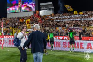 Floriano Noto davanti ai tifosi a Monza