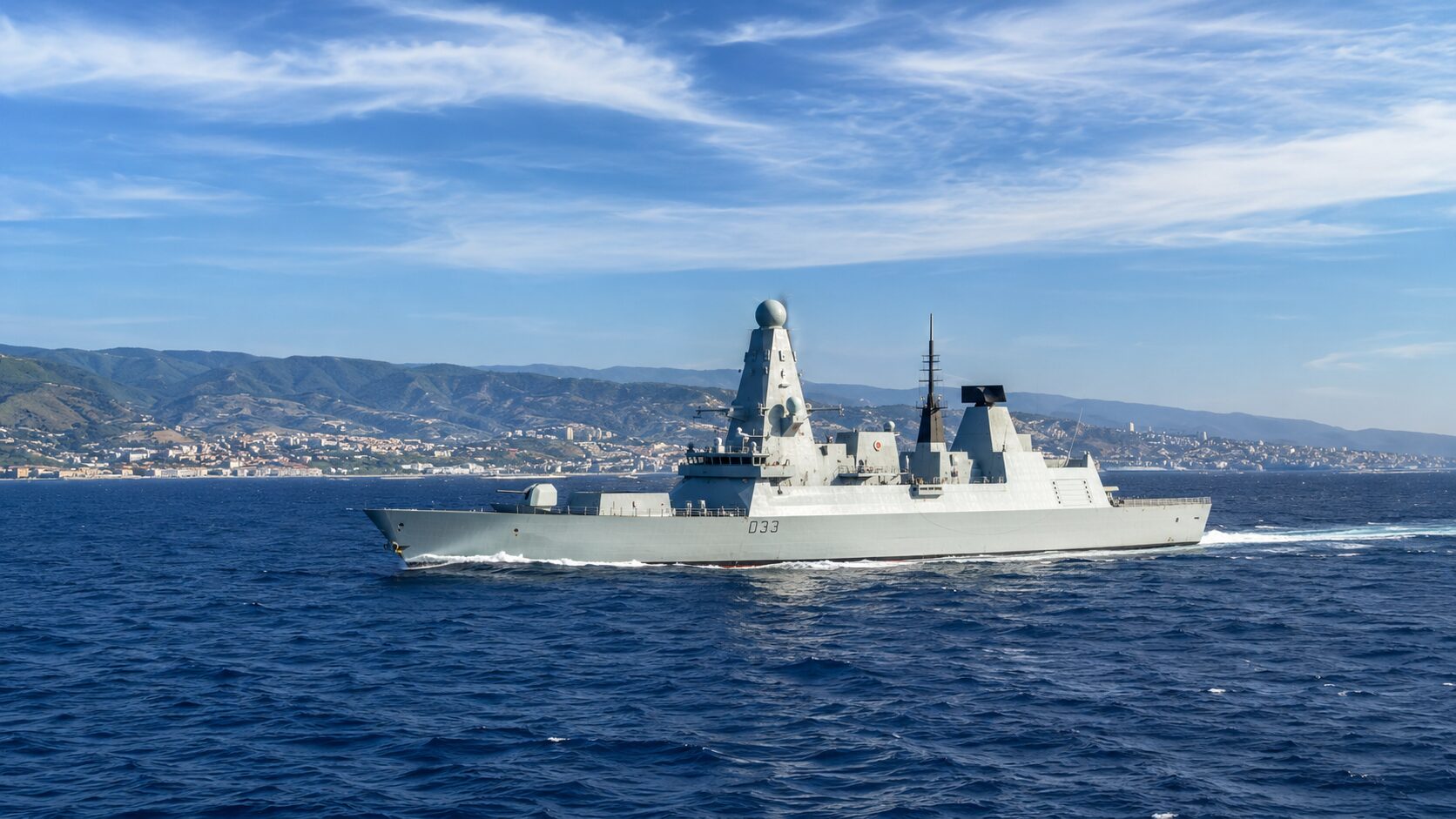 HMS Dauntless stretto di messina (1)