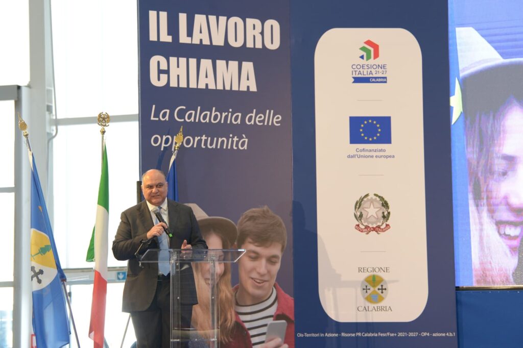 Il lavoro chiama