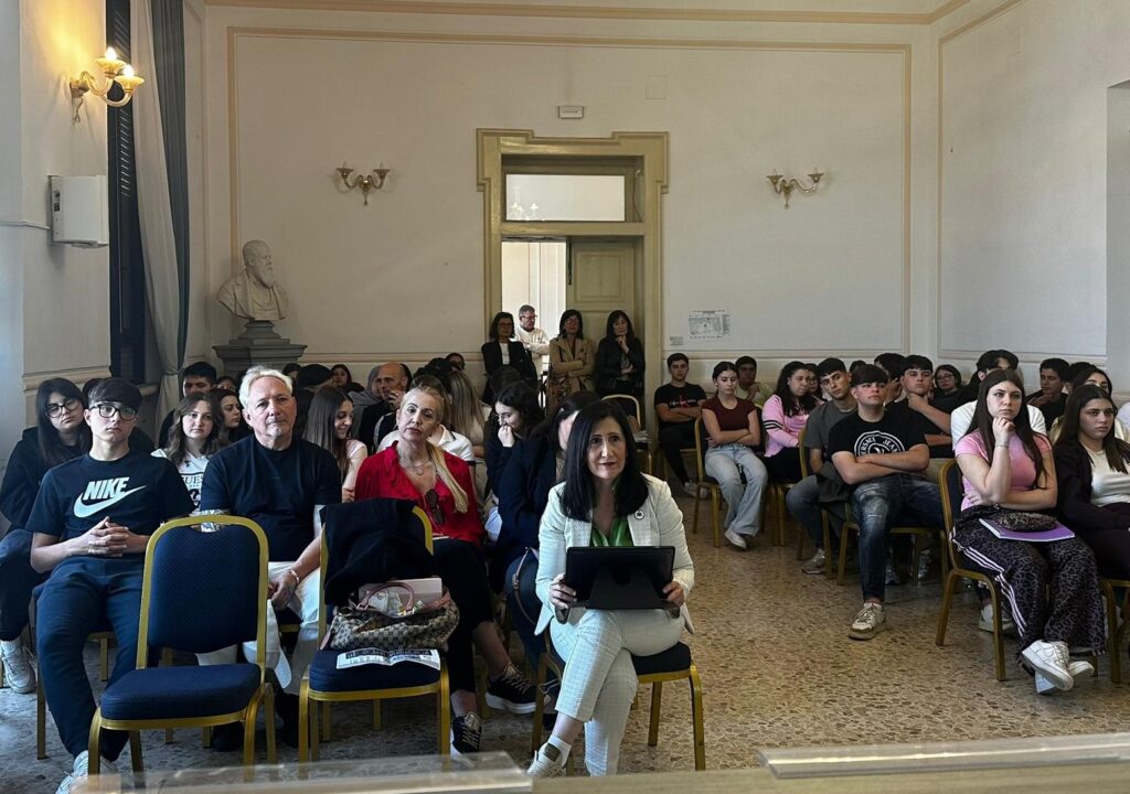 Kiwanis e ITE Piria contro Cyberbullismo