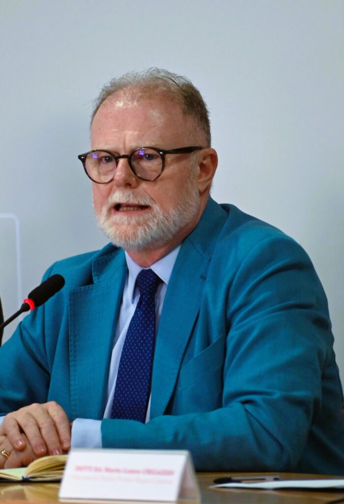 Like, identità e senso. Cosa cercano davvero i giovani