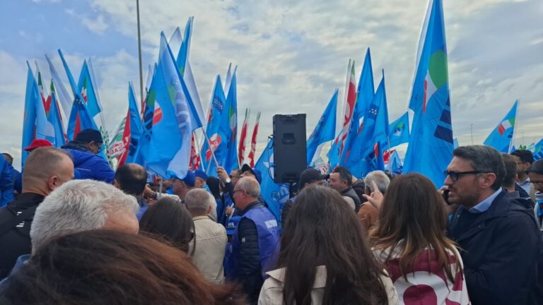 PD manifestazione a gioia tauro