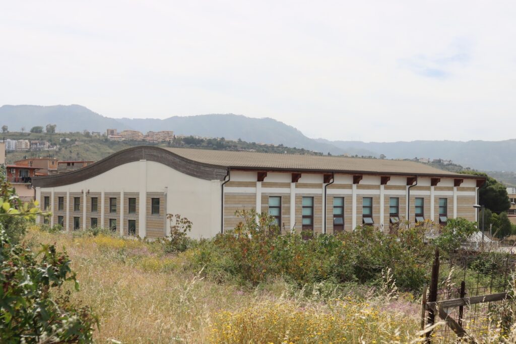 Palestra Liceo Scientifico Alessandro Volta intitolata a a coach Gaetano Gebbia
