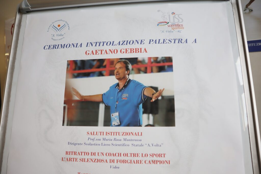 Palestra Liceo Scientifico Alessandro Volta intitolata a a coach Gaetano Gebbia
