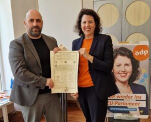 Parise con l'Eurodeputata Manuela Ripa