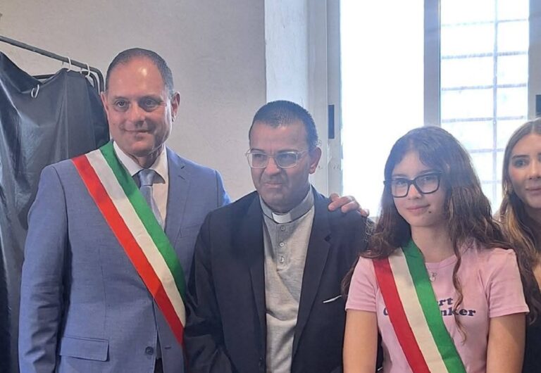 Montebello Jonico, proclamato il neo sindaco. Don Zampaglione si rivolge a Suraci: “il Signore doni tanta forza”