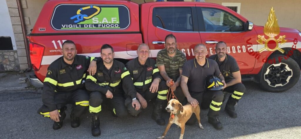 Salvataggio cane Vigili Fuoco Cosenza