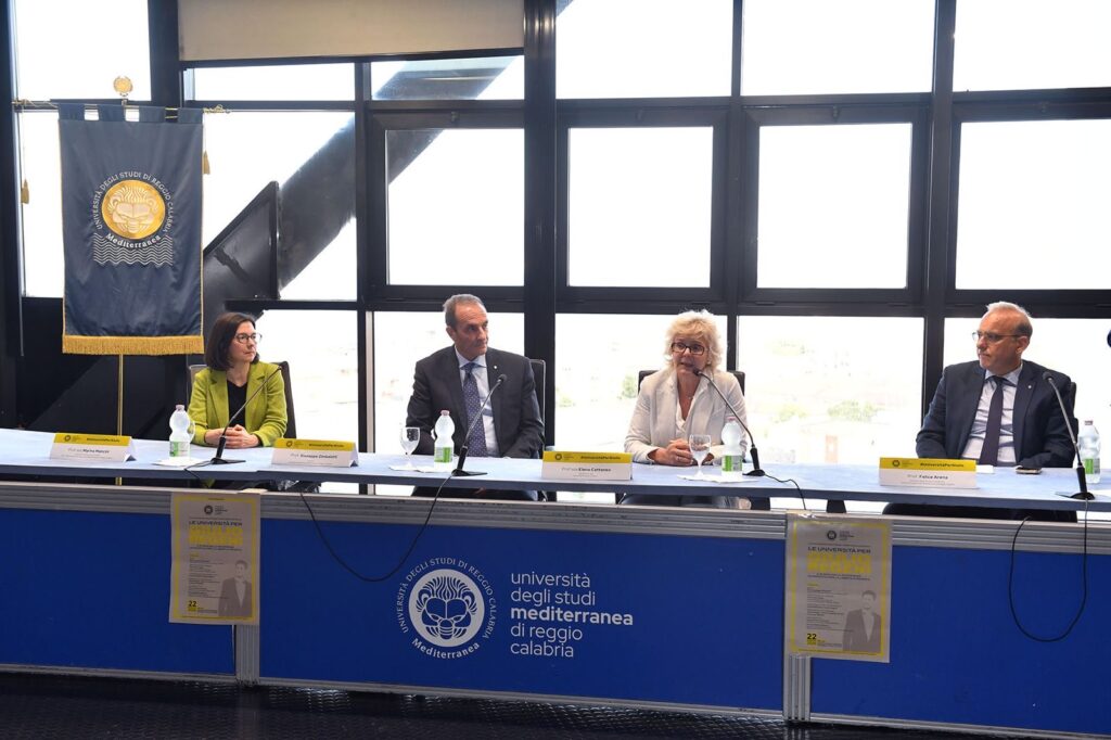 Università della Calabria Giulio Regeni