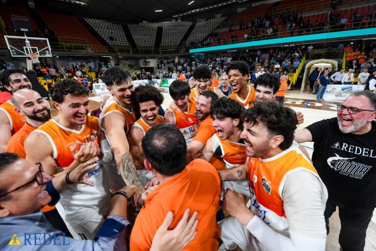 “Viola pronta per chiunque”, in semifinale Playoff c’è Angri: Martinez ko, ma c’è un Triassi clamoroso da 41 punti
