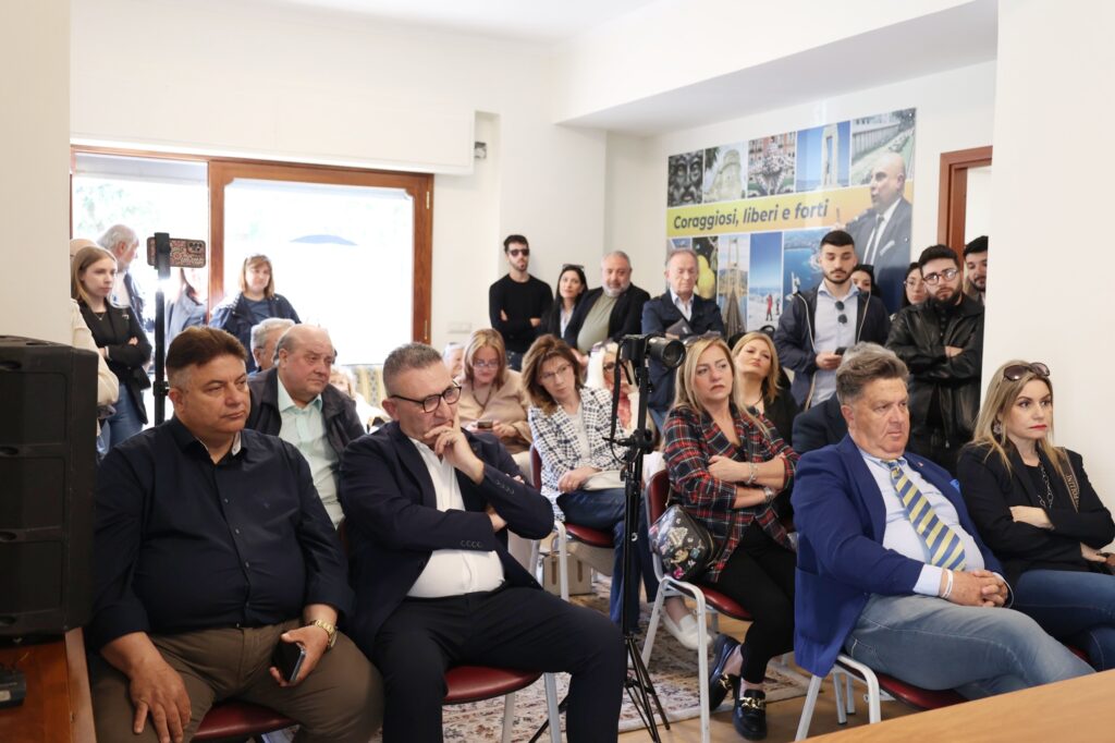 conferenza evento alternativa popolare