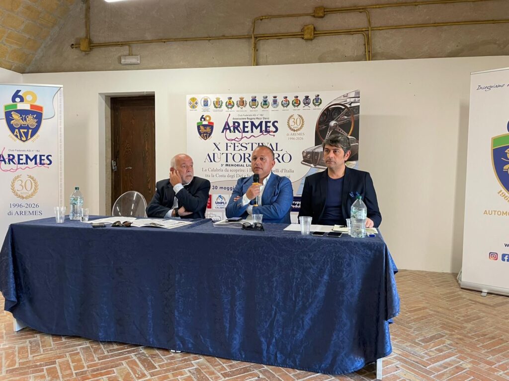 conferenza presentazione festival autoretrò