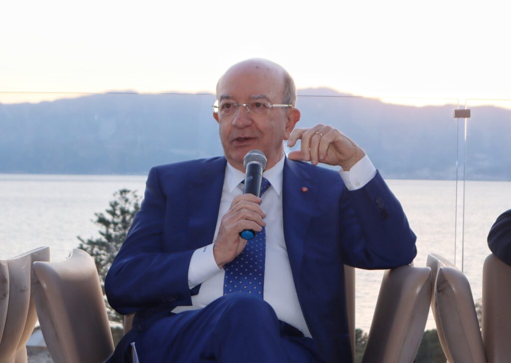 confronto candidati Sindaco al didimos hotel lamberti