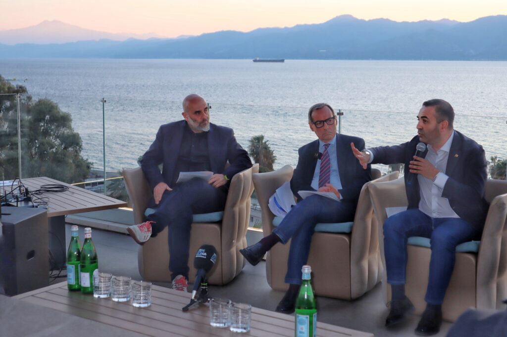 confronto candidati Sindaco al didimos hotel
