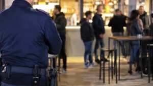 crotone polizia controlli bar