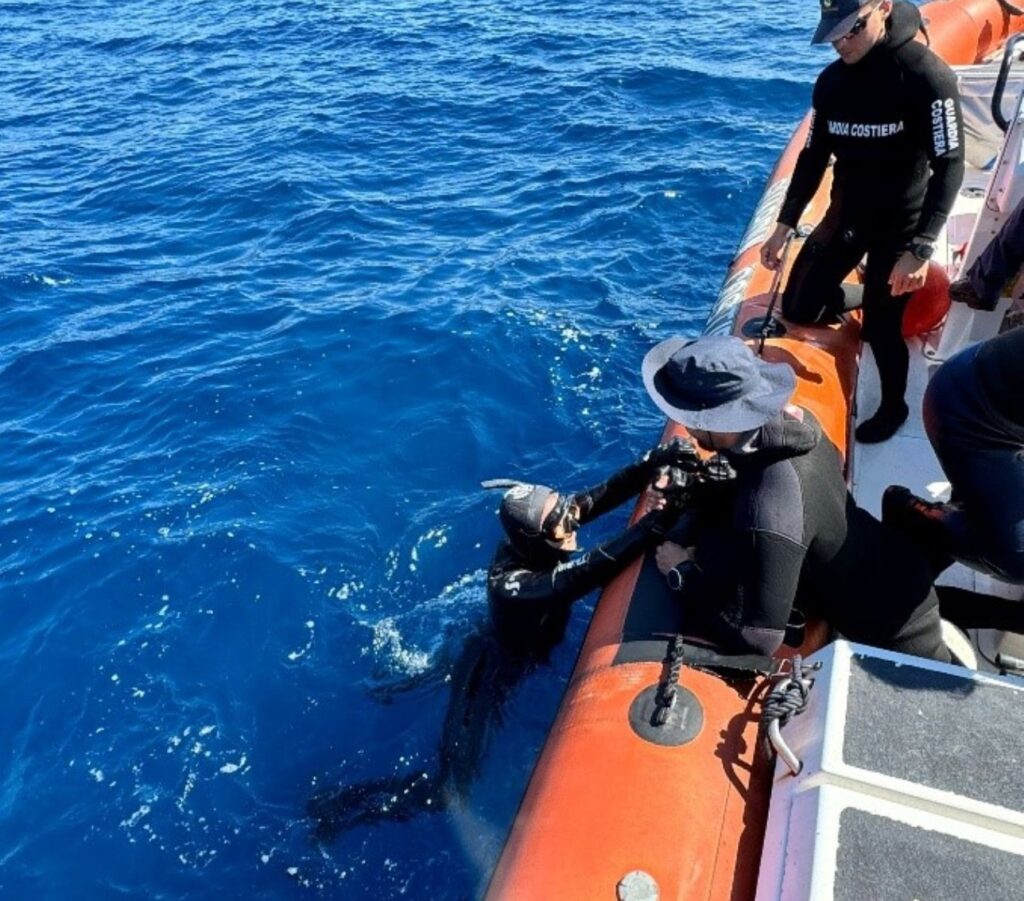 esercitazione stretto di messina guardia costiera