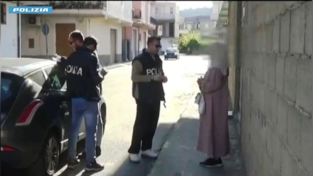 immigrazione clandestina polizia