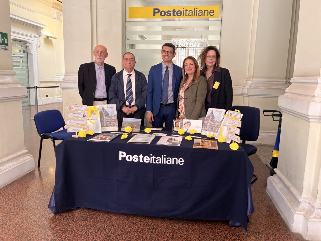 inaugurazione mostra storia papi poste italiane