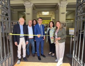 inaugurazione mostra storia papi poste italiane
