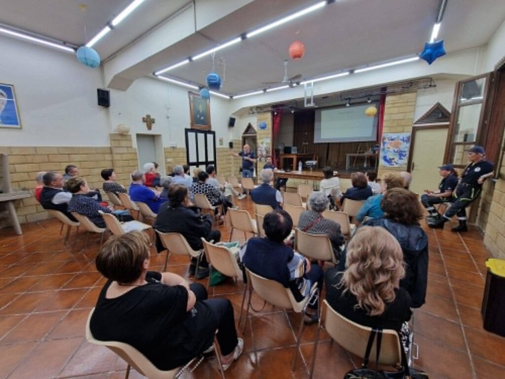 incontro polizia truffe anziani