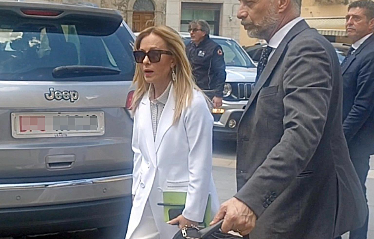 Meloni arrivata a niscemi