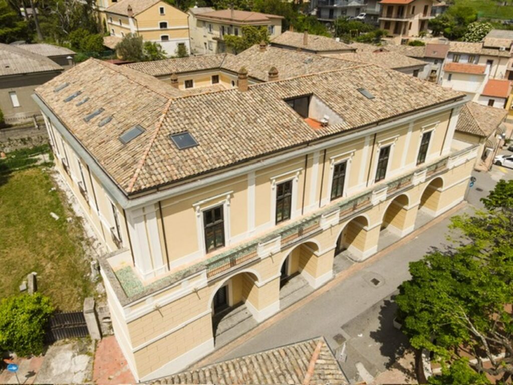 palazzo sanseverino